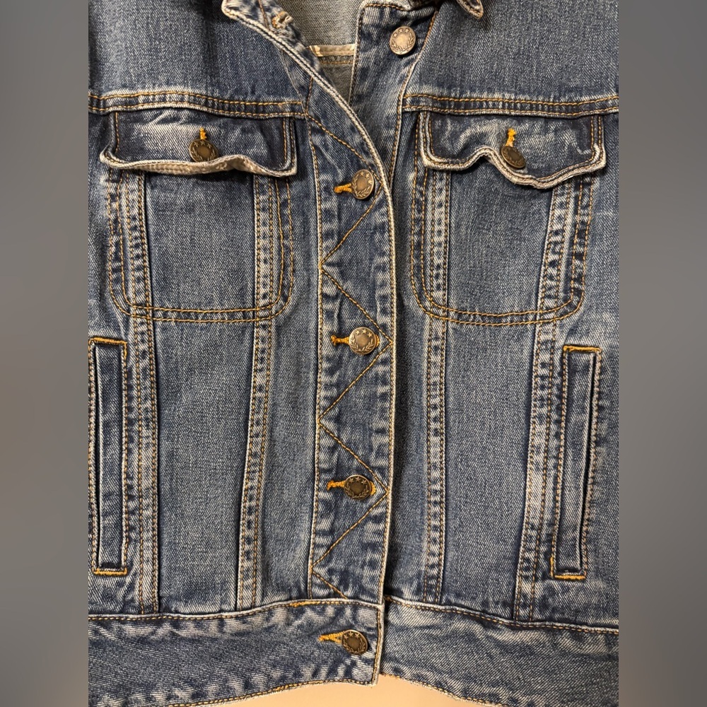 Free People Classic Short Blue Jean Denim Jacket Excellent Condition Small - Picture 2 of 8